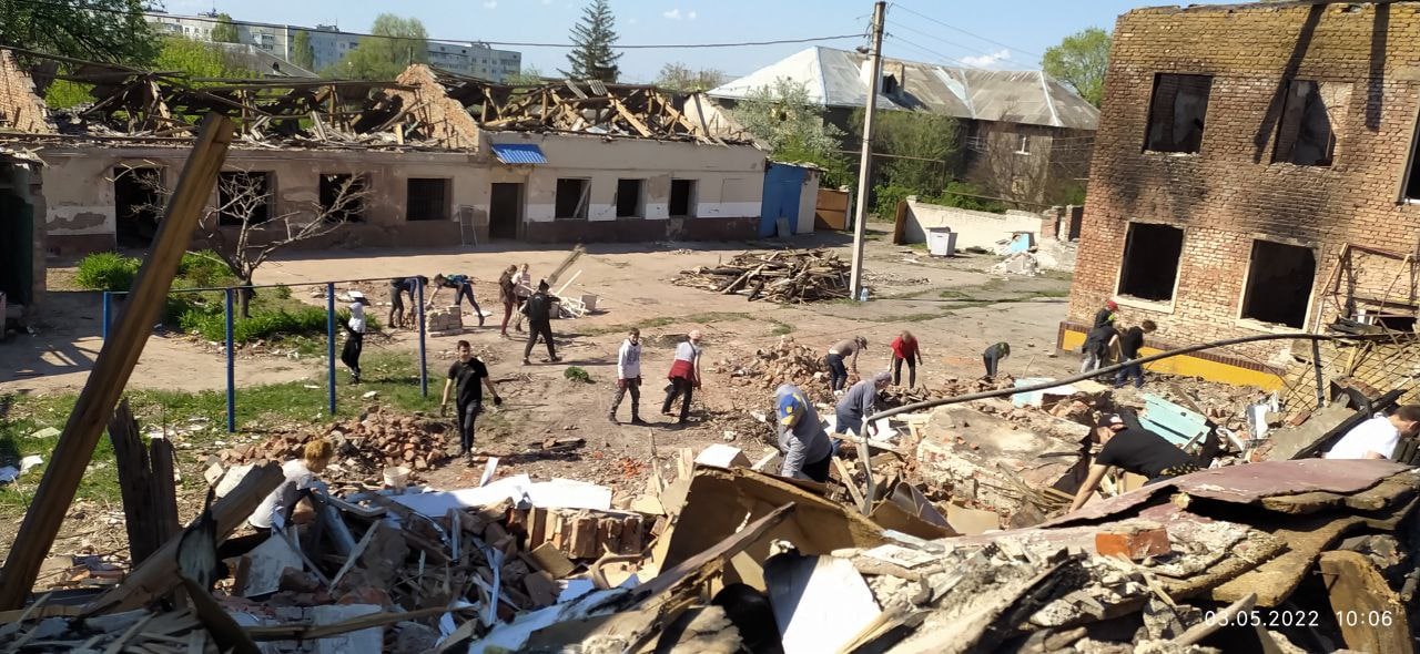 Перші після ДСНС: Завали та Контура у пошкоджених будівлях