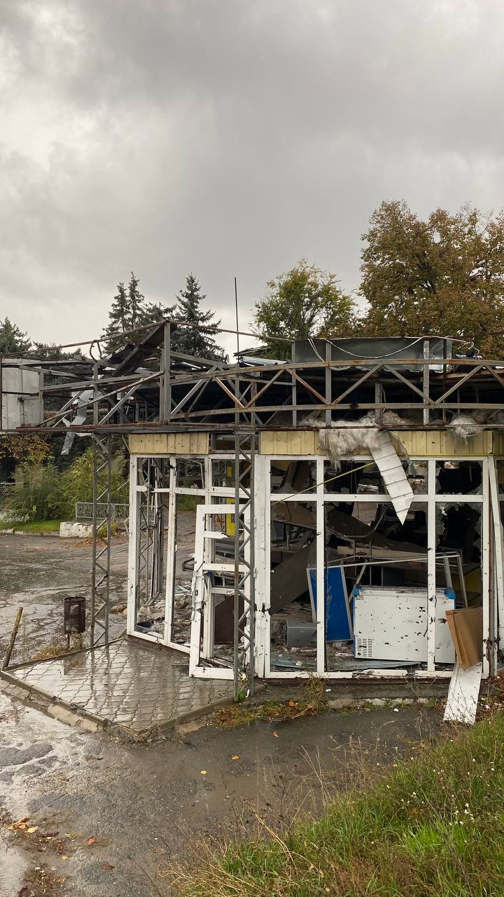 Зруйнований Ізюм - зображення 21