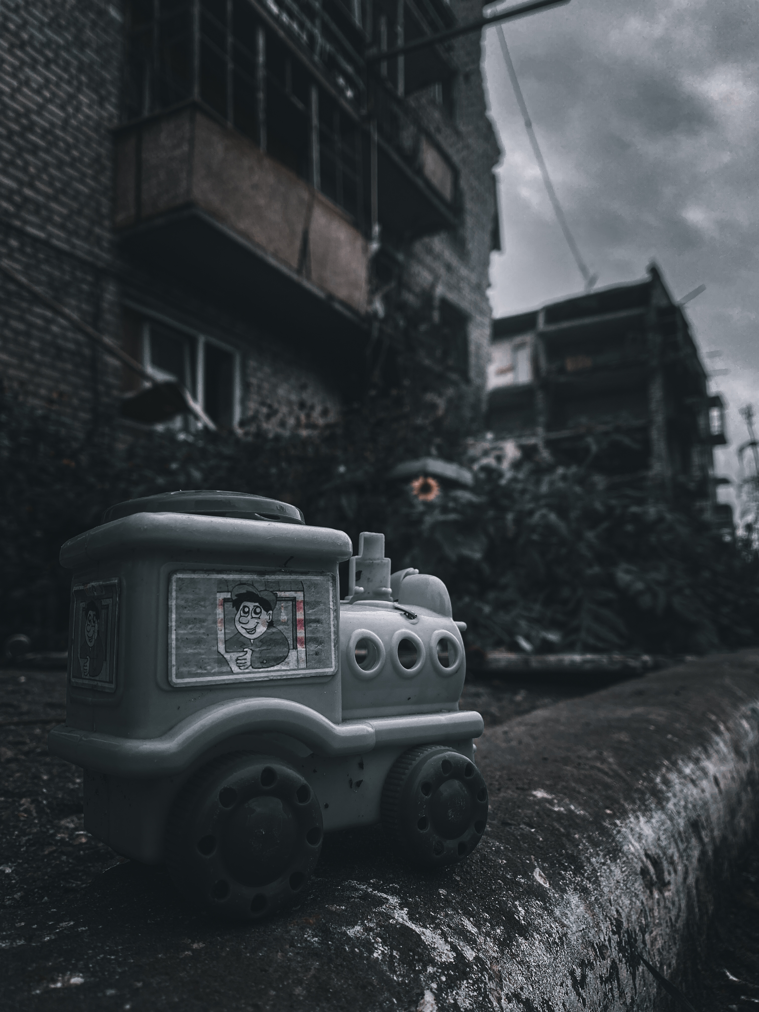 Ізюм – місто, що зруйноване окупантом